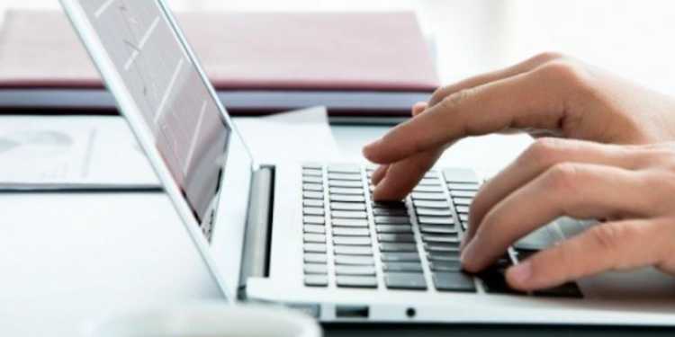 Impact in covid-19 and the advantages of Online football gaming