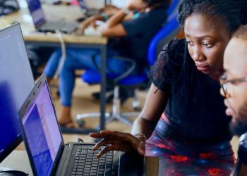 5 Ways To Stand Out As A New Software Engineer In 2022