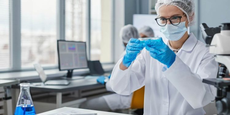 What Makes a Lab the Best Choice for Health Screenings in Dubai